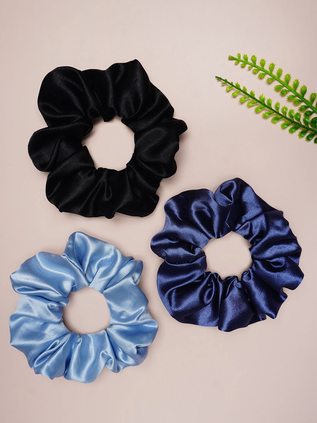 

Ferosh Women Set of 3 Satin Scrunchies, Black