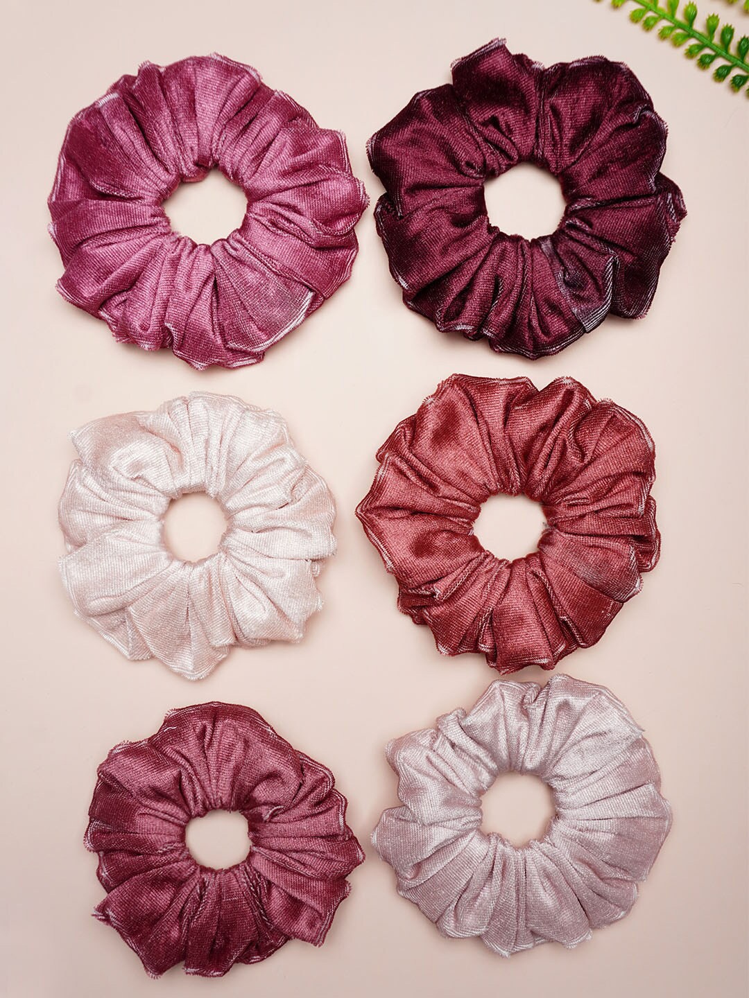 

Ferosh Women Set of 6 Velvet Scrunchies, Burgundy