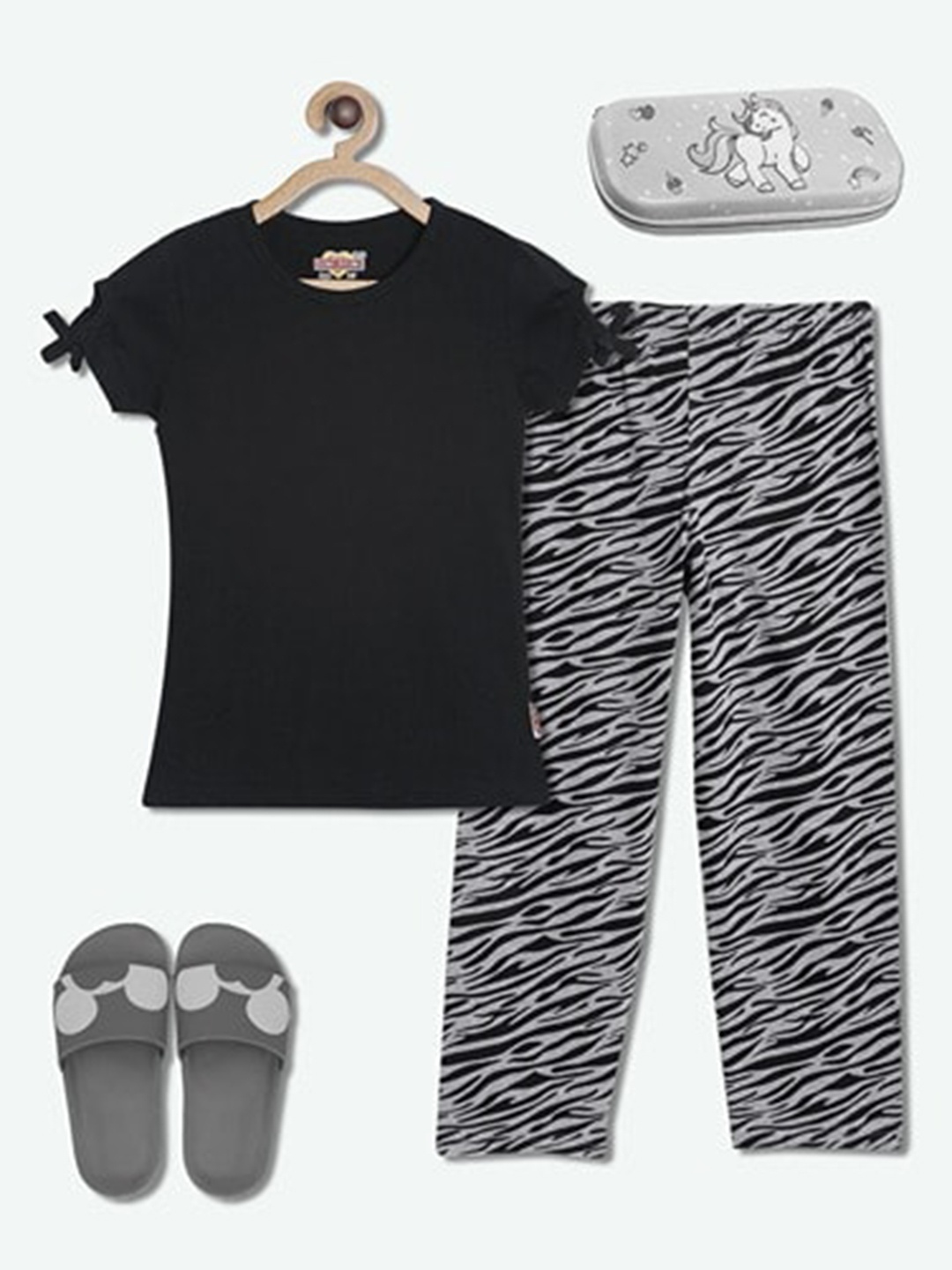 

SINI MINI Girls Round Neck Night suit, Grey