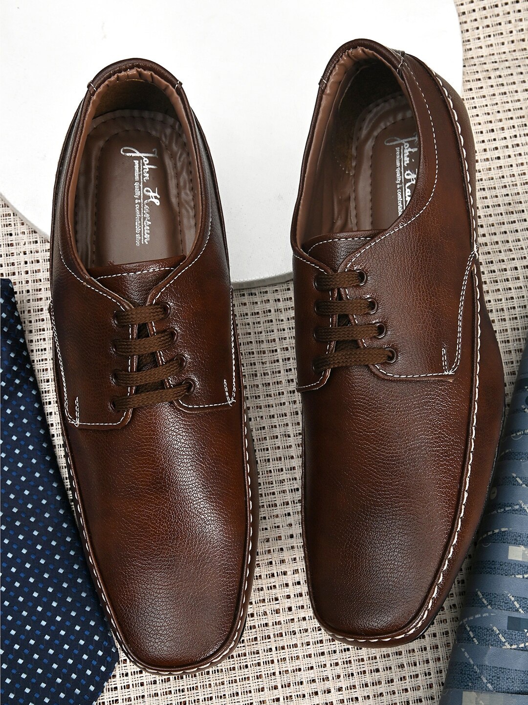 

John Karsun Men Solid Formal Derbys, Brown