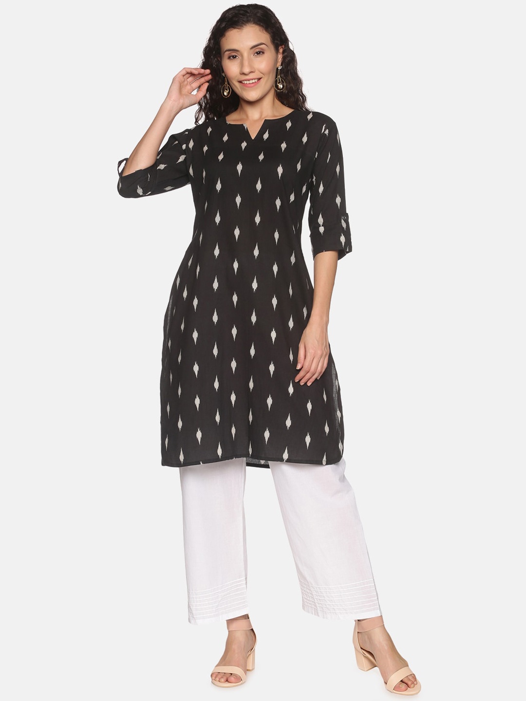 

DIVINATION Women Notched Neck Geometric Printed Pure Cotton Kurta, Black