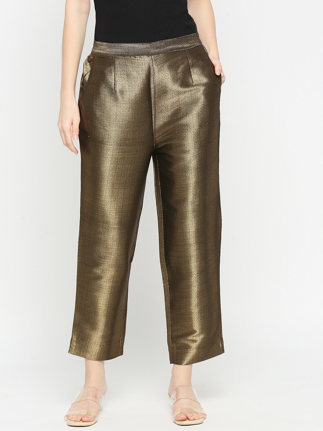 

Cloth Haus India Women Printed Regular Fit Cropped Trousers, Gold