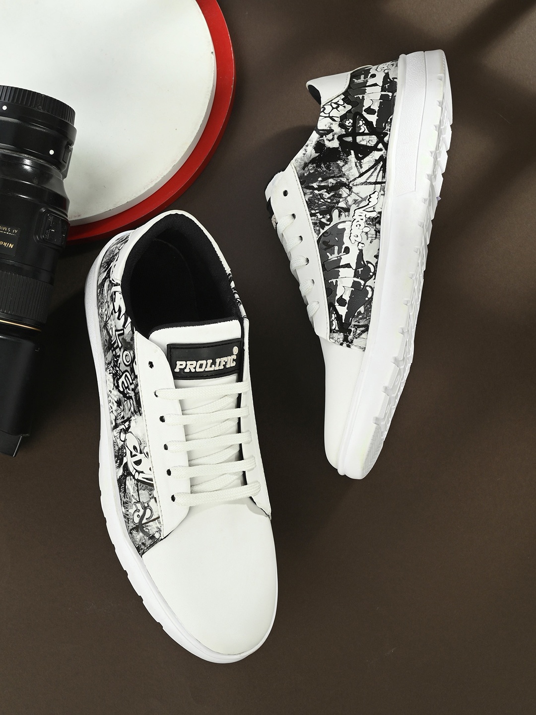 

Prolific Men Printed LightWeight Sneakers, White