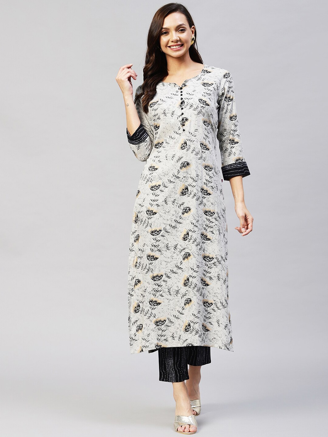 

KALINI Women Floral Printed Notch Neck Kurta with Trousers, Grey