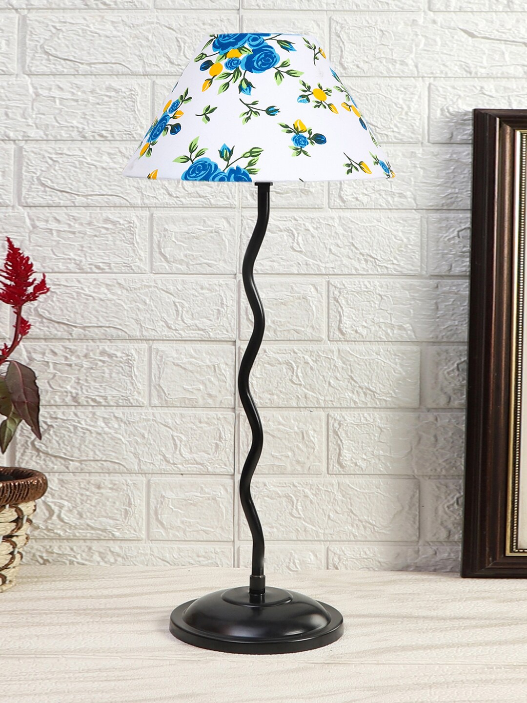 

Devansh White & Blue Floral Printed Cotton Zig Zag Table Lamp With Iron Base
