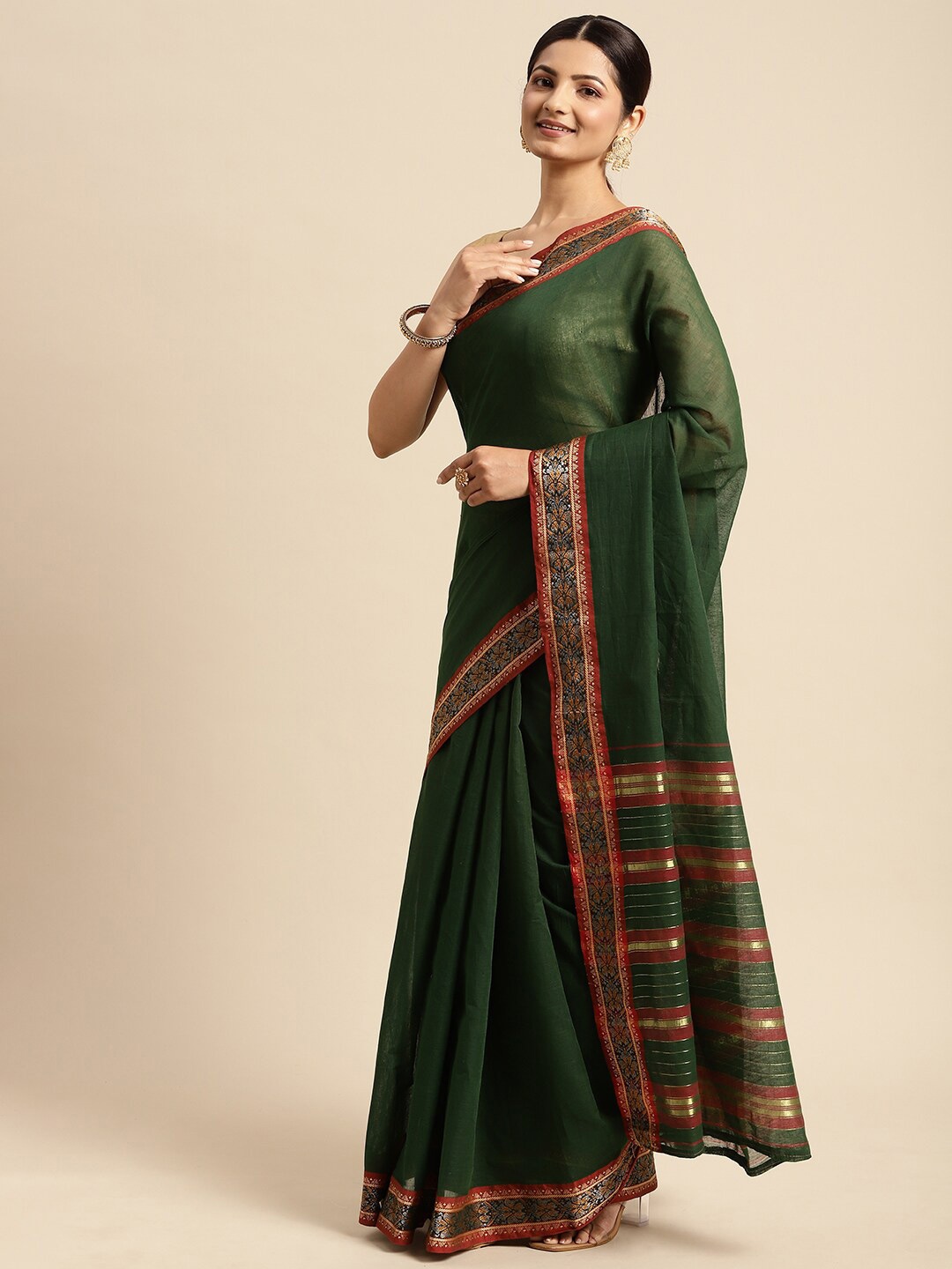 

Pavechas Zari Detail Pure Cotton Venkatgiri Saree, Green