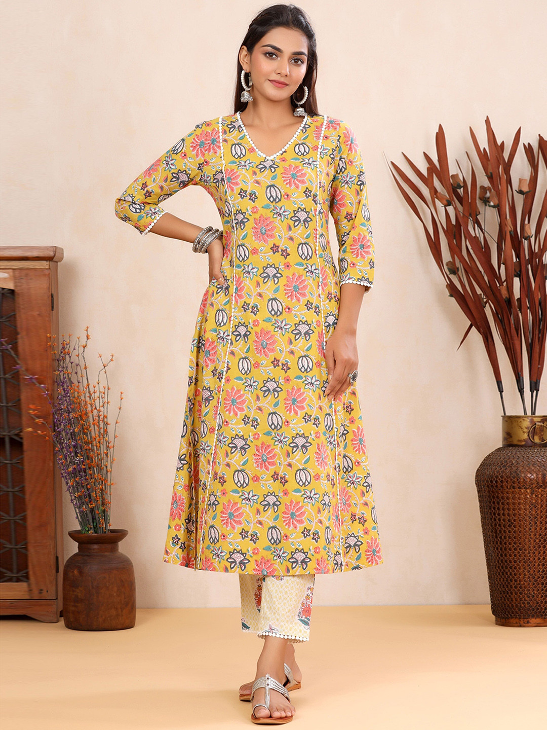 

mirari Floral Printed Pure Cotton Kurta with Trousers, Yellow