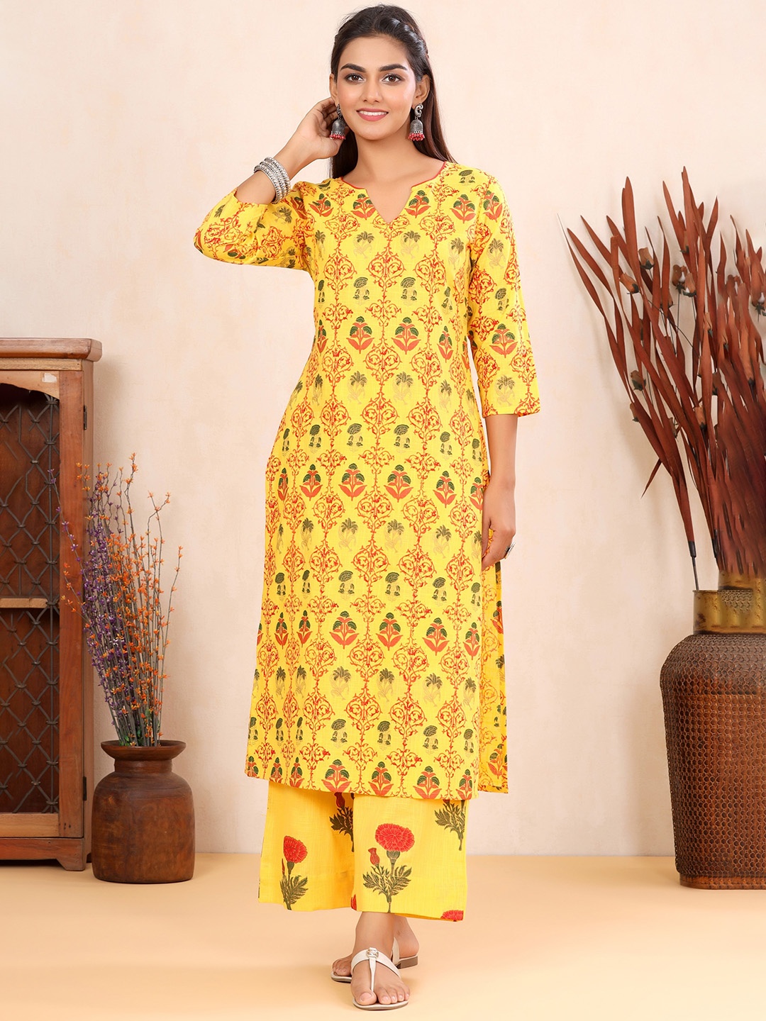 

mirari Women Floral Printed Pure Cotton Kurta with Palazzos, Yellow