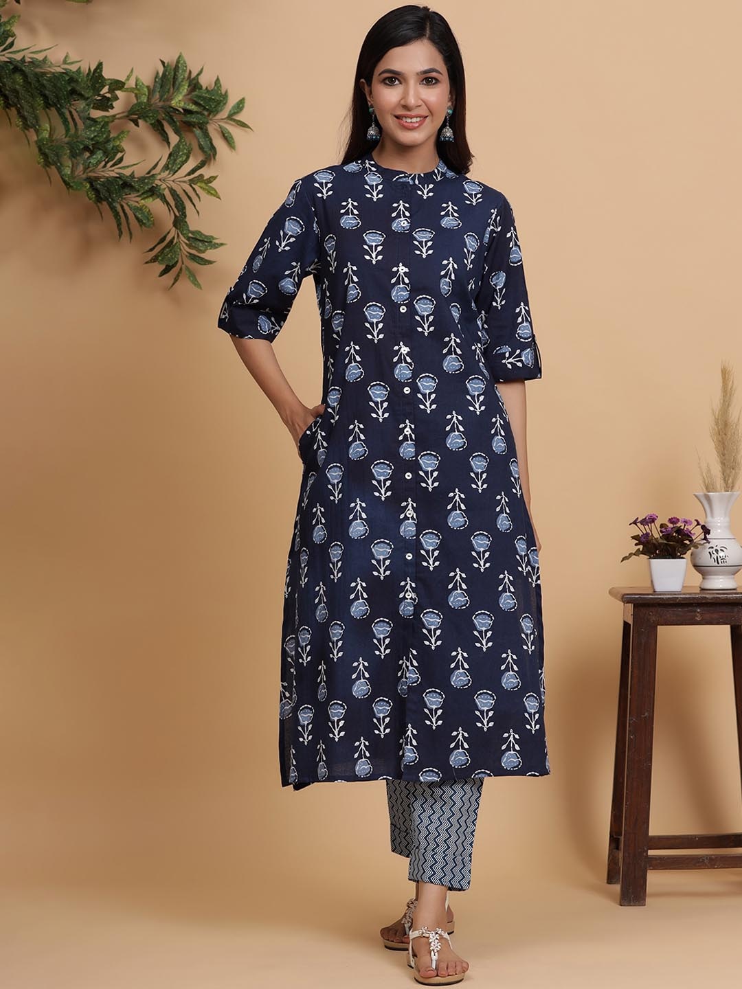 

mirari Floral Printed Pure Cotton Kurta with Trousers, Navy blue