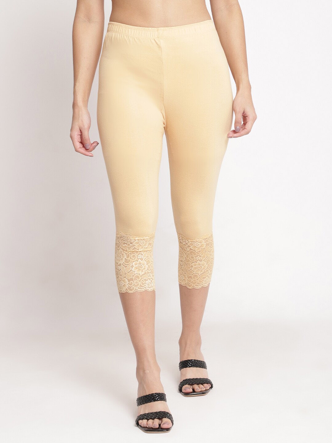 

Jinfo Women Self Design Capris, Beige