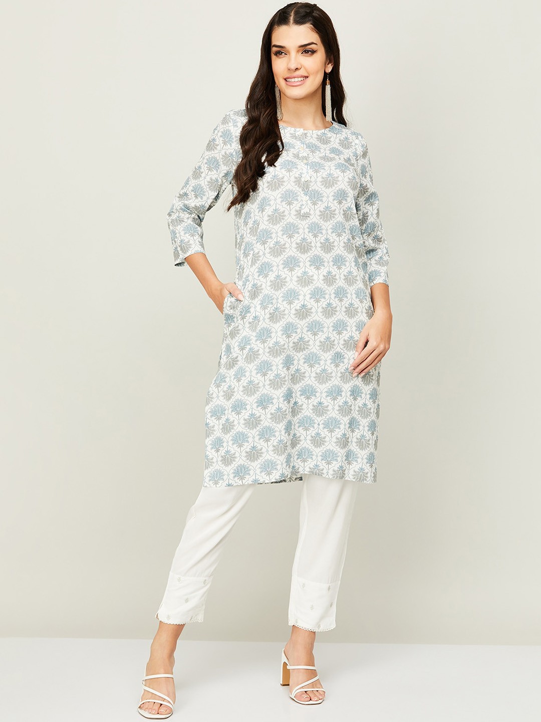 

Melange by Lifestyle Women Floral Printed Kurta, Blue