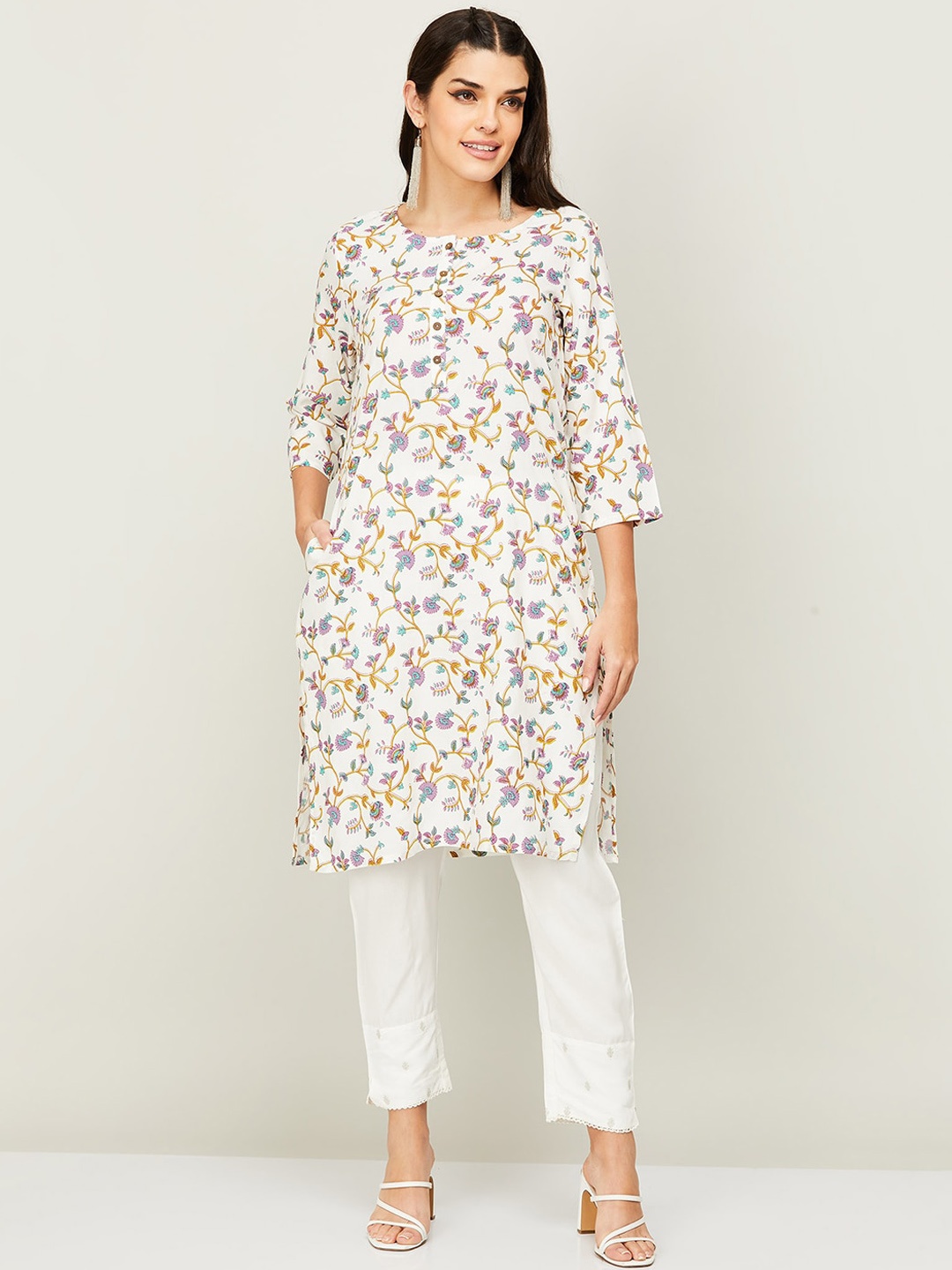 

Melange by Lifestyle Women Floral Printed Straight Kurta, White