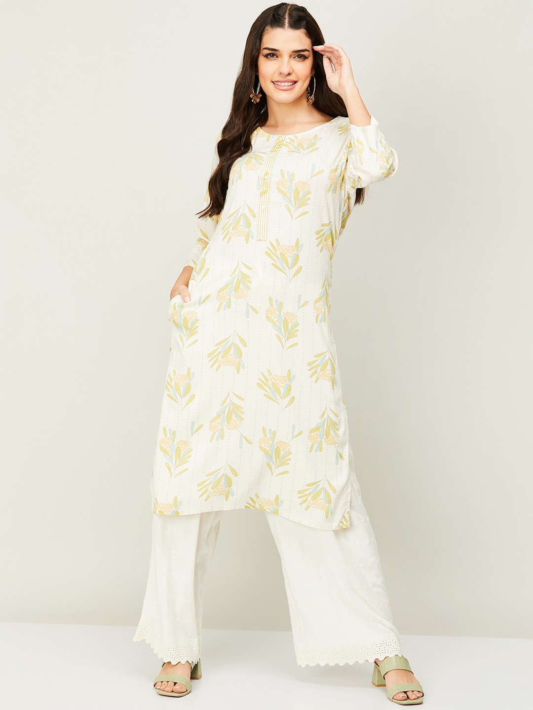 

Melange by Lifestyle Women Floral Printed Thread Work Straight Kurta, White
