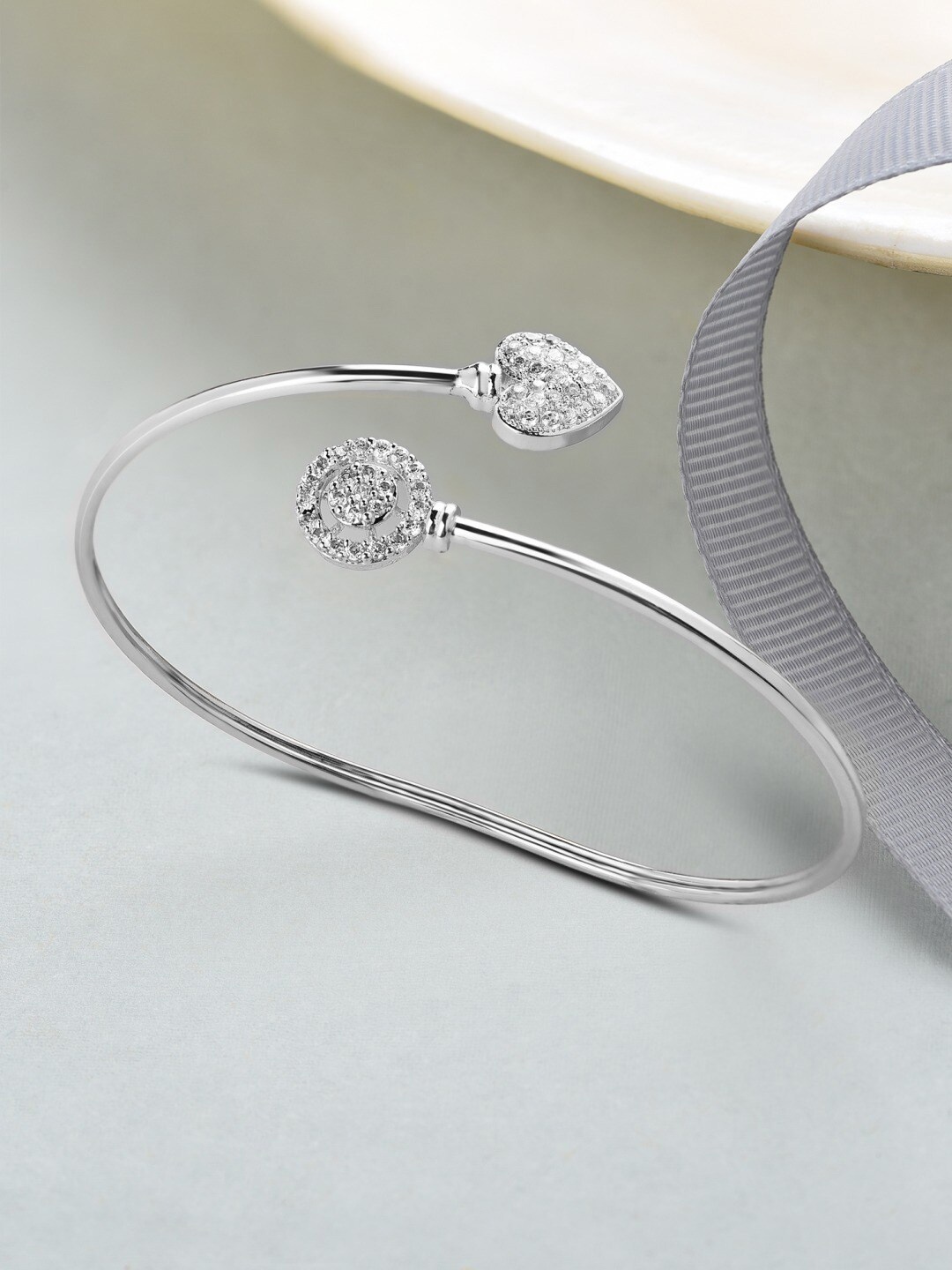 

AMI Women Brass Cubic Zirconia Silver-Plated Kada Bracelet