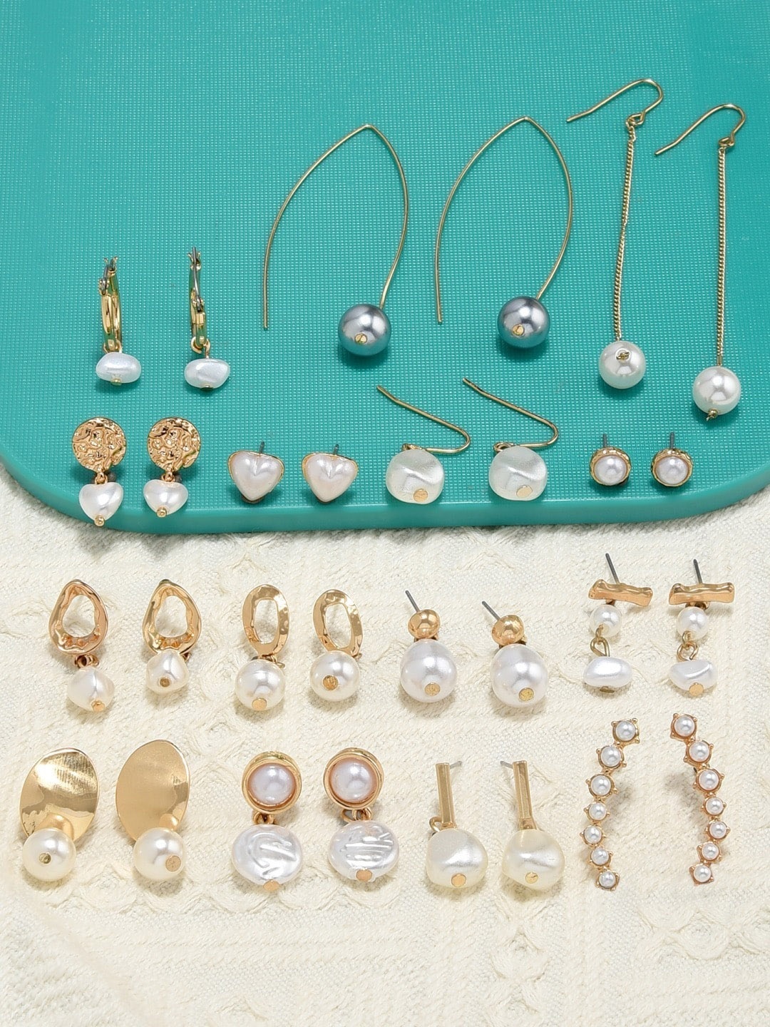 

AMI Set of 15 Gold-Plated Contemporary Drop Earrings, White