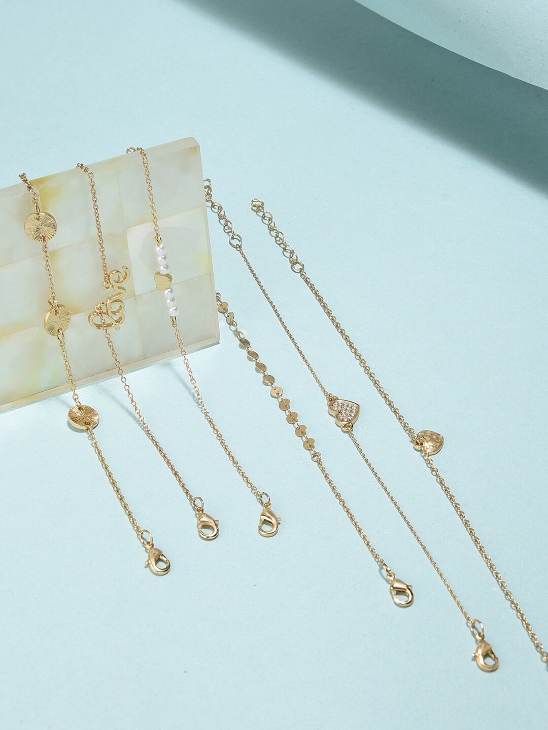 

AMI Women Set Of 6 Gold-Plated Link Bracelet