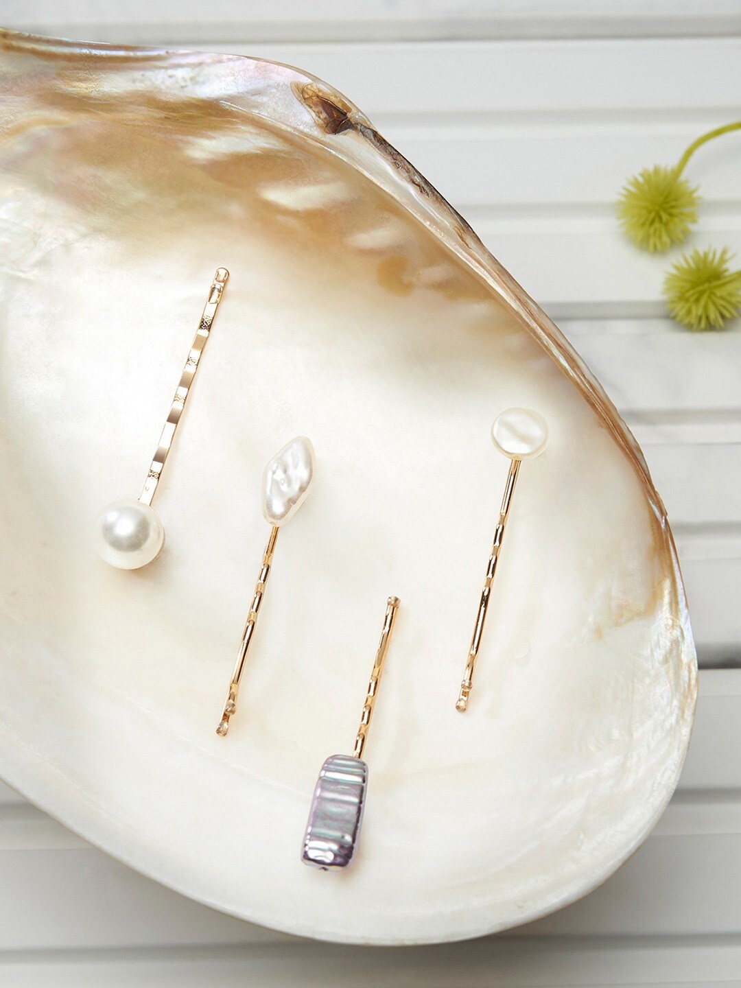 

AMI Women Set Of 4 Embellished Metal Bobby Pins, White