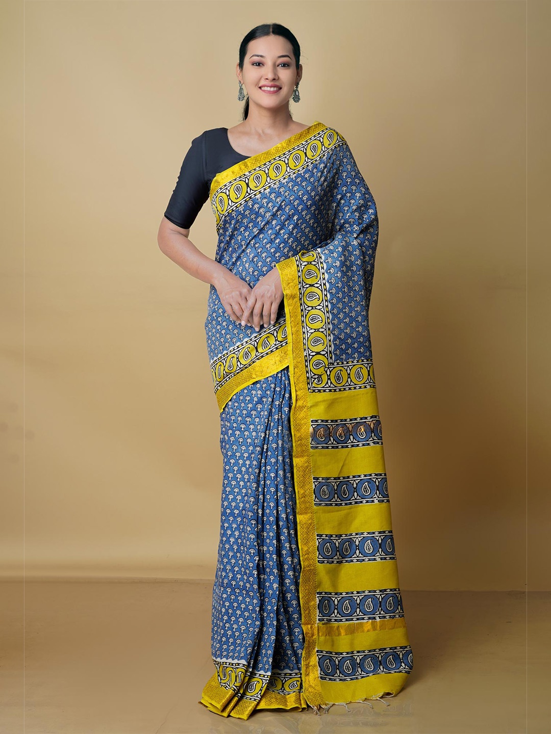 

Unnati Silks Ethnic Motifs Printed Zari Chanderi Handloom Saree, Blue