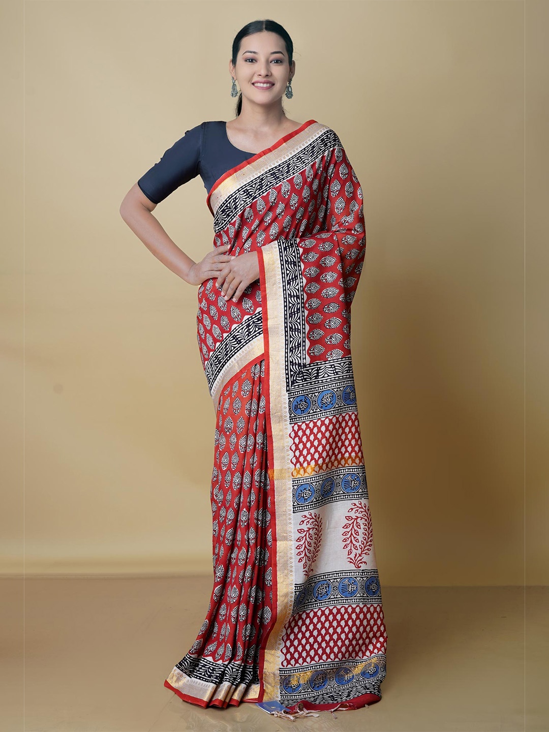 

Unnati Silks Ethnic Motifs Printed Zari Bordered Chanderi Saree, Red