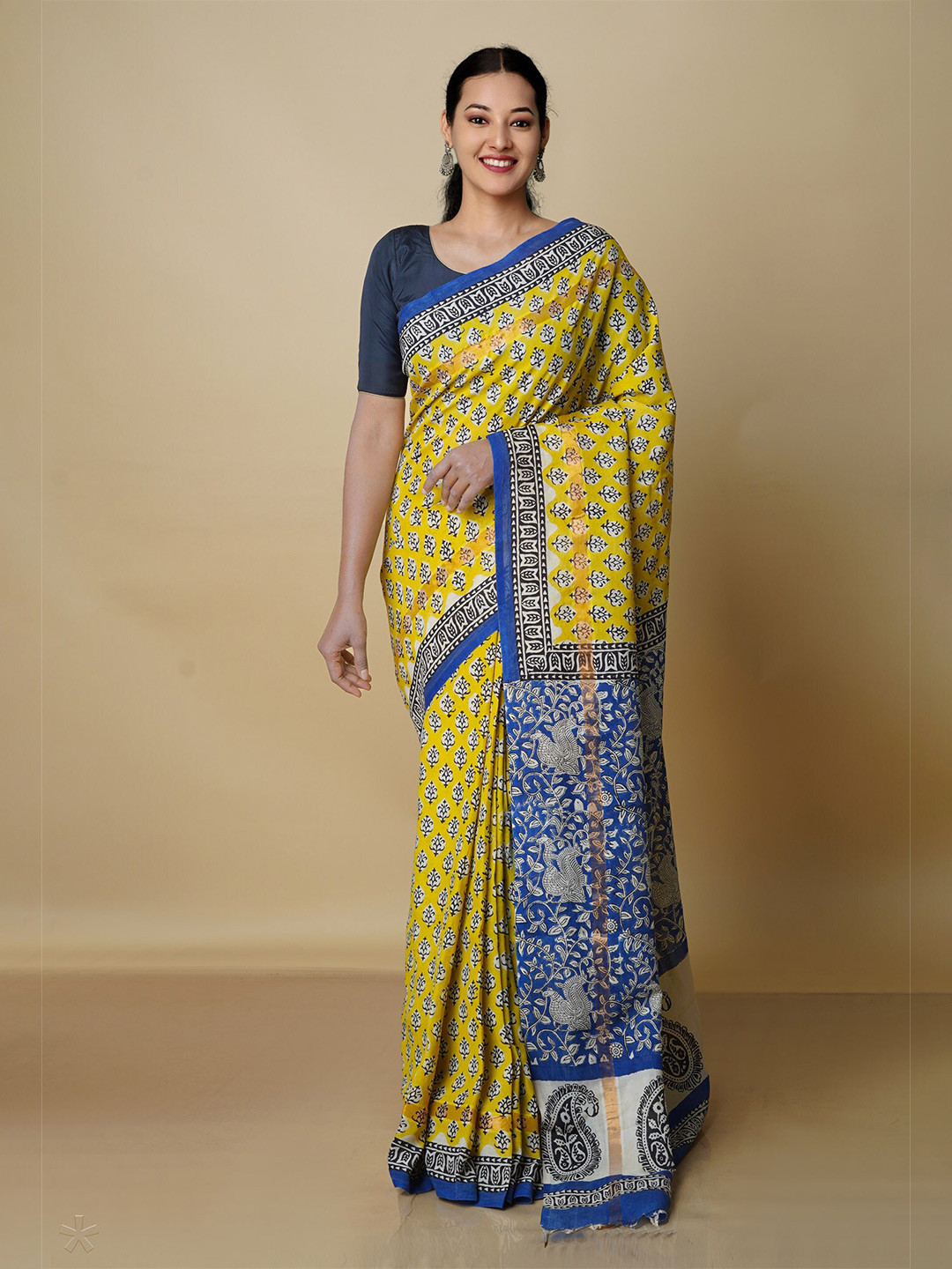 

Unnati Silks Ethnic Motifs Printed Zari Chanderi Handloom Saree, Yellow