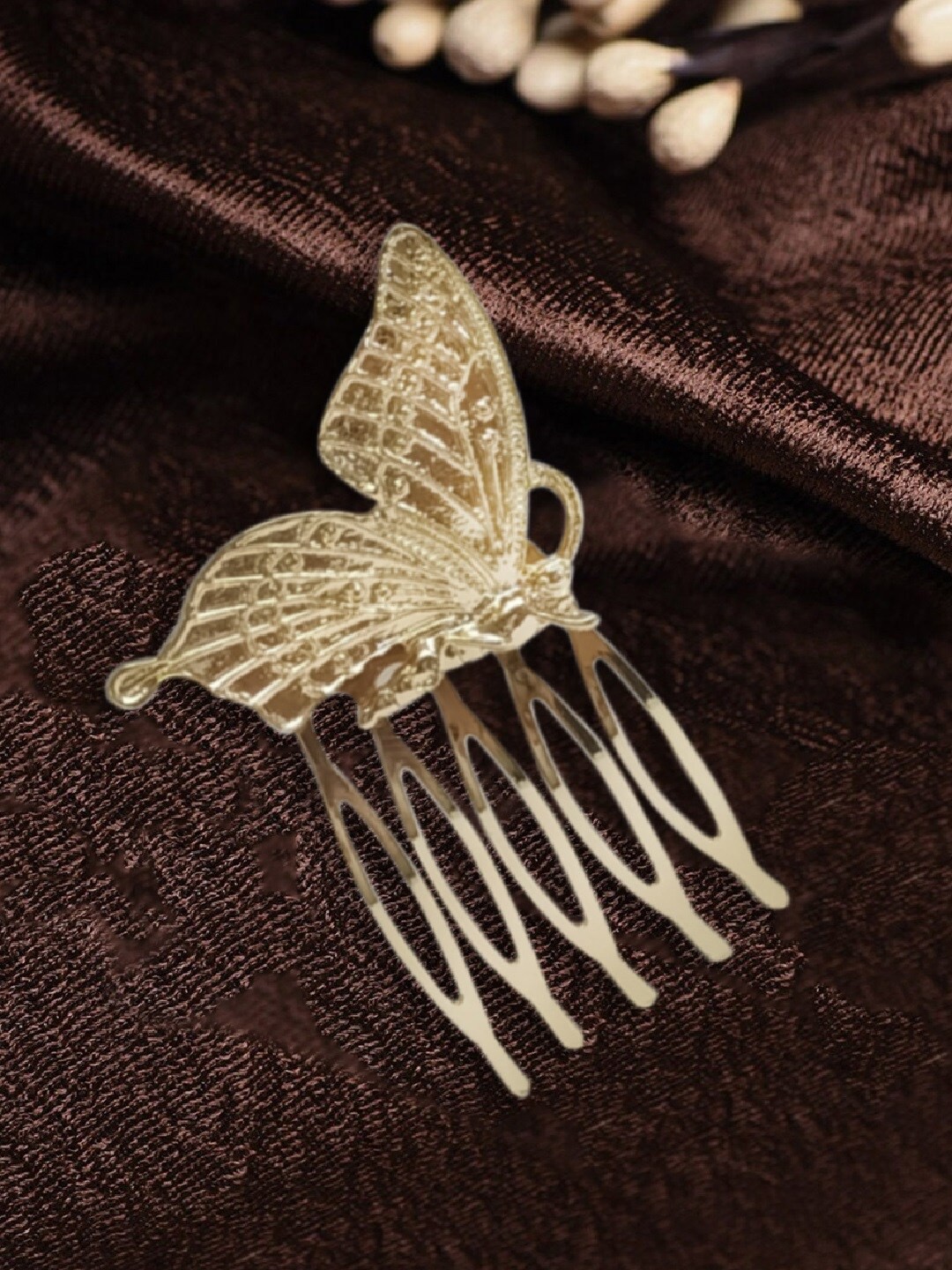 

OOMPH Women Embellished Metal Comb Pin, Gold