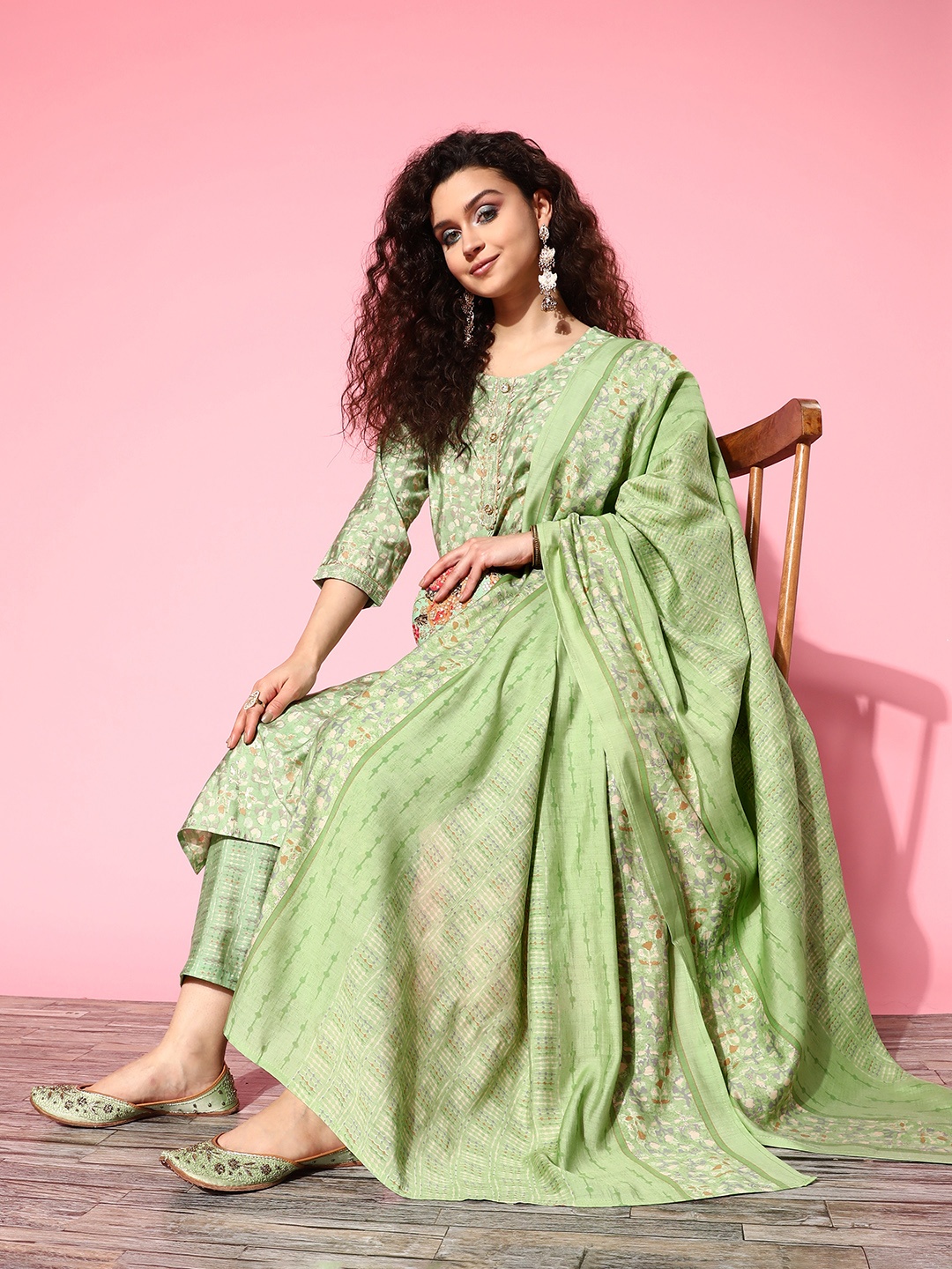 

Yufta Ethnic Motifs Printed Gotta Patti Kurta with Trousers & With Dupatta, Green