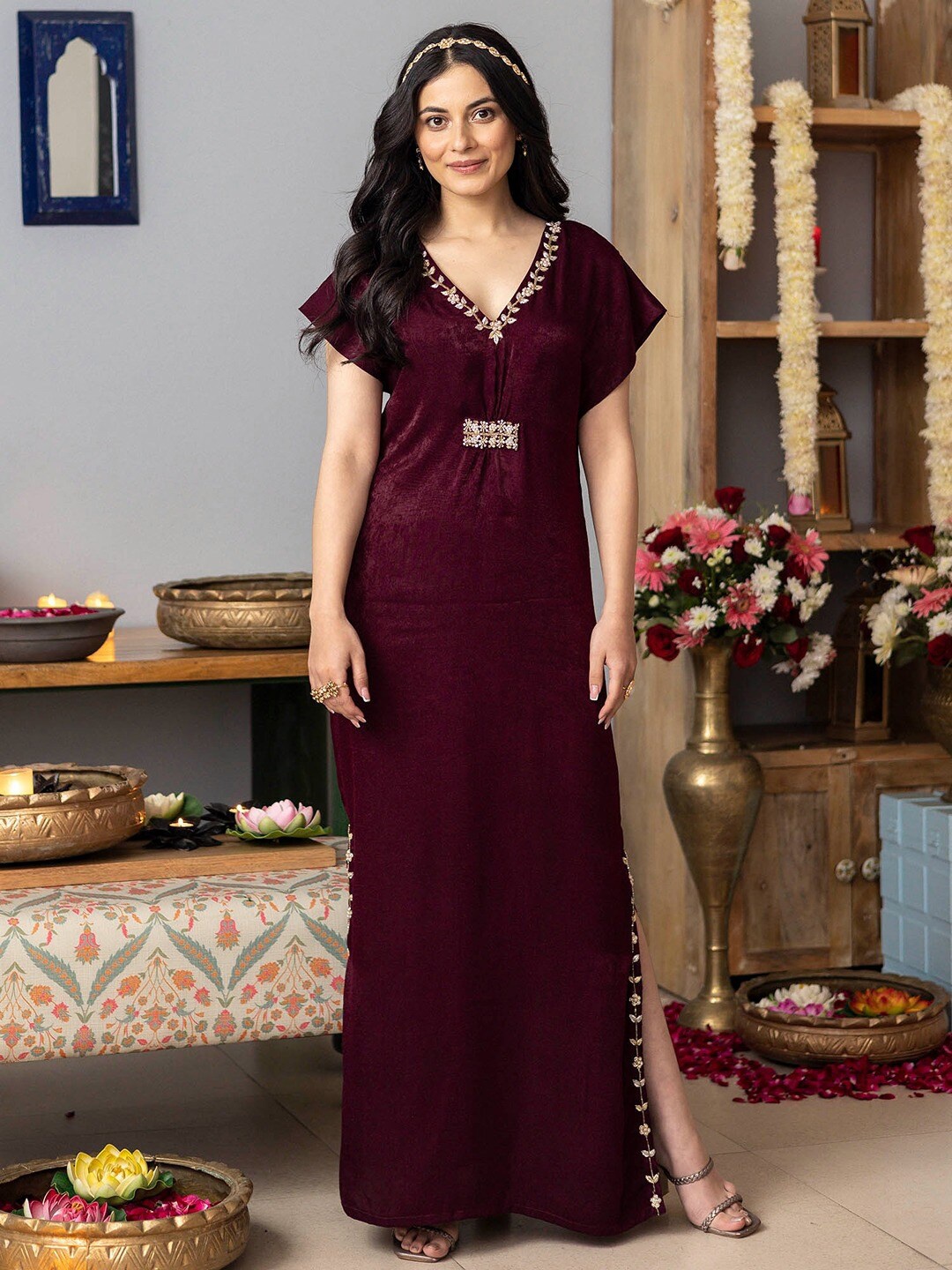 

Lavanya The Label Extended Sleeves Velvet Maxi Dress, Burgundy