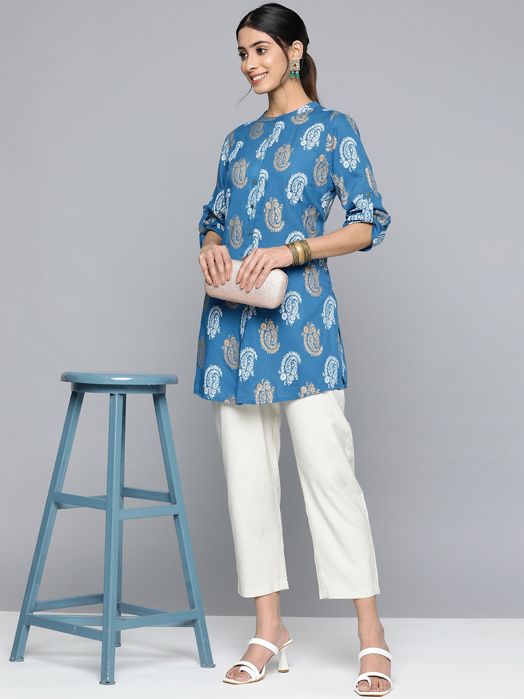 

HERE&NOW Paisley Printed Band Collar Fit & Flare Kurti, Blue