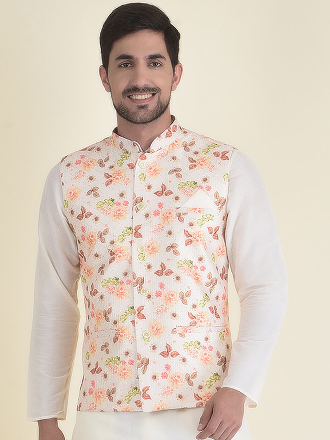 

HOUSE OF DEYANN Men Mandarin Collar Kurta with Trousers & Nehru Jacket, Off white