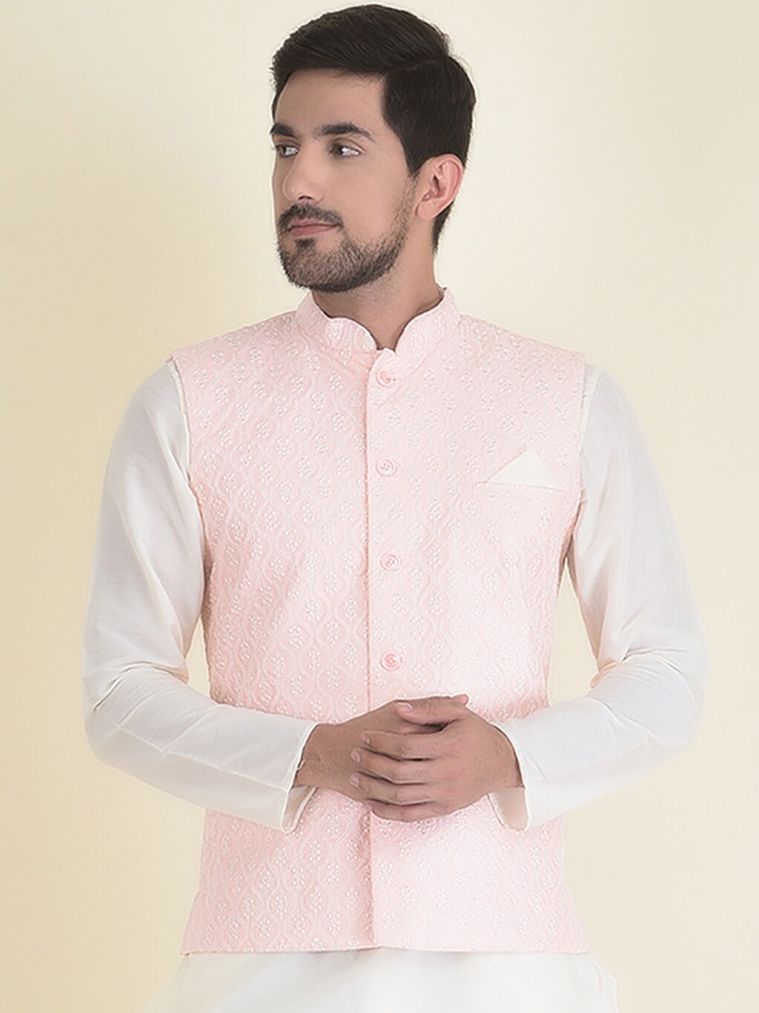 

HOUSE OF DEYANN Men Embellished Nehru Jacket, Peach