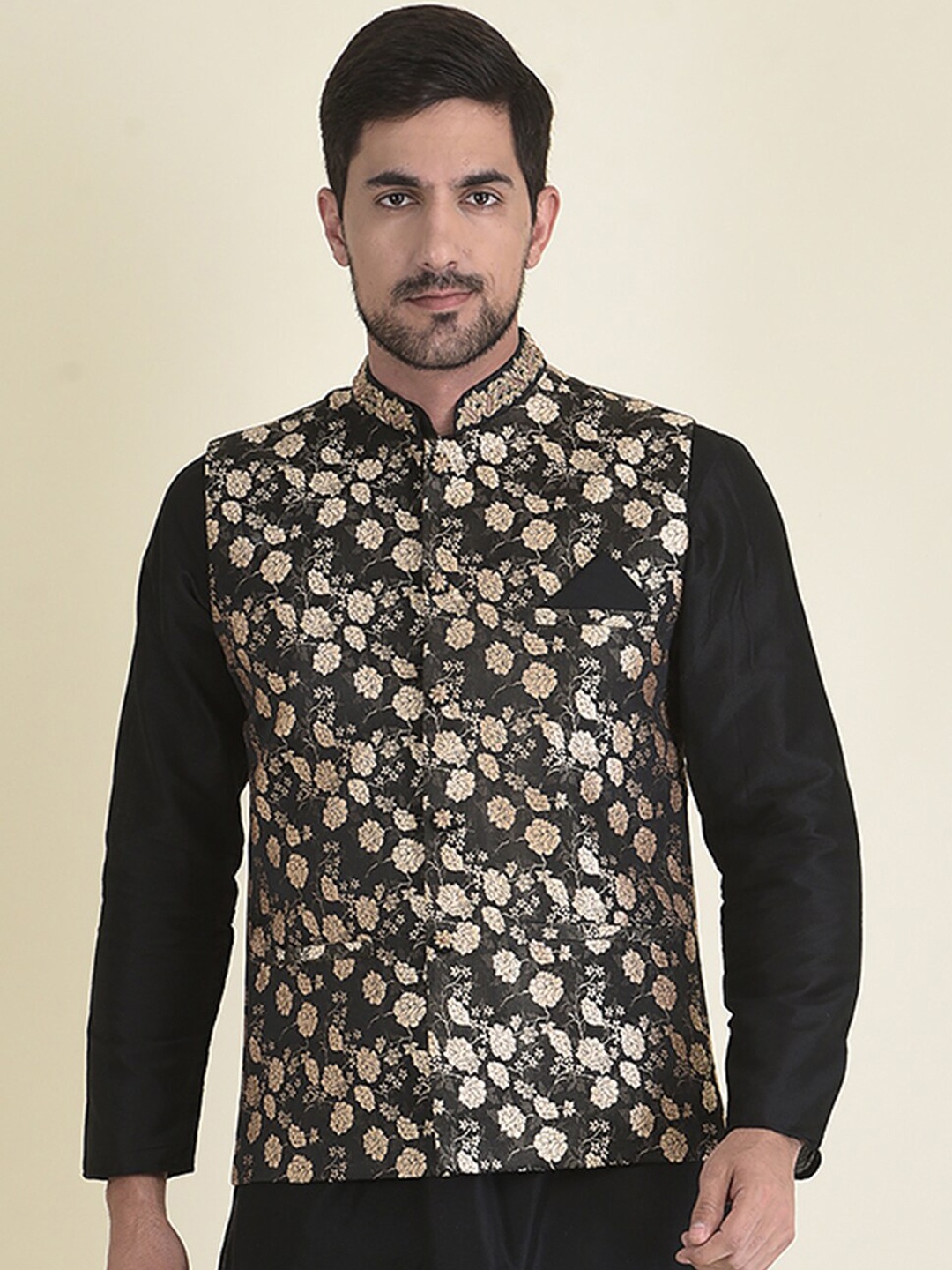 

HOUSE OF DEYANN Men Woven Design Nehru Jacket, Black