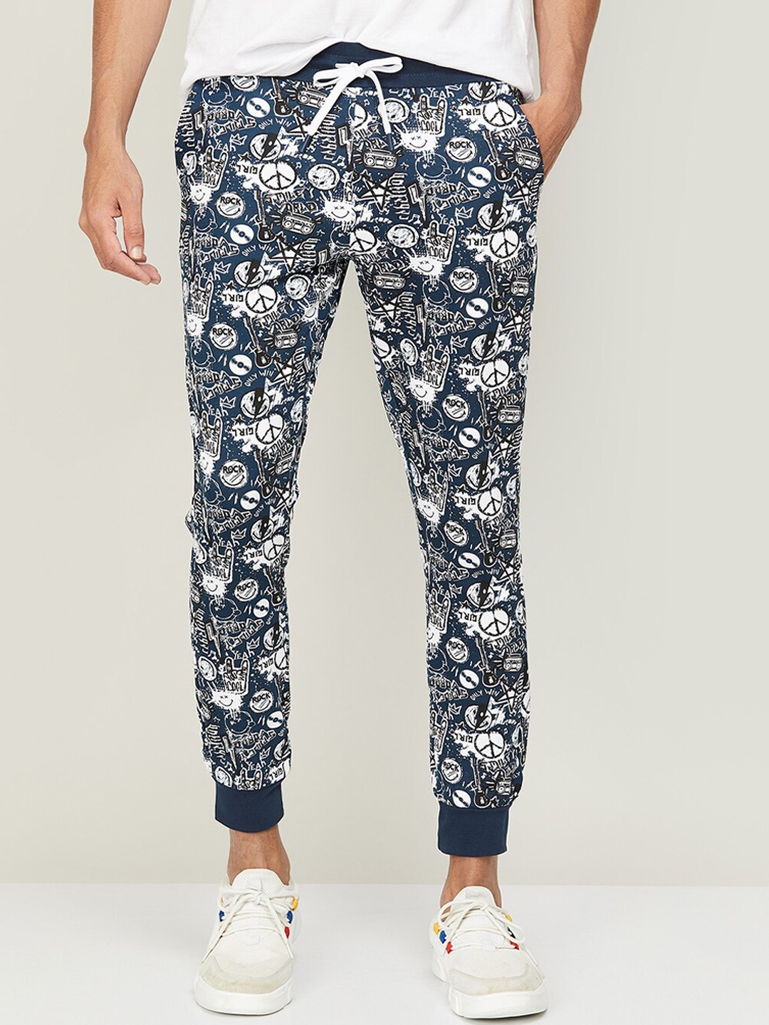 

SmileyWorld Men Printed Cotton Slim-Fit Joggers, Navy blue
