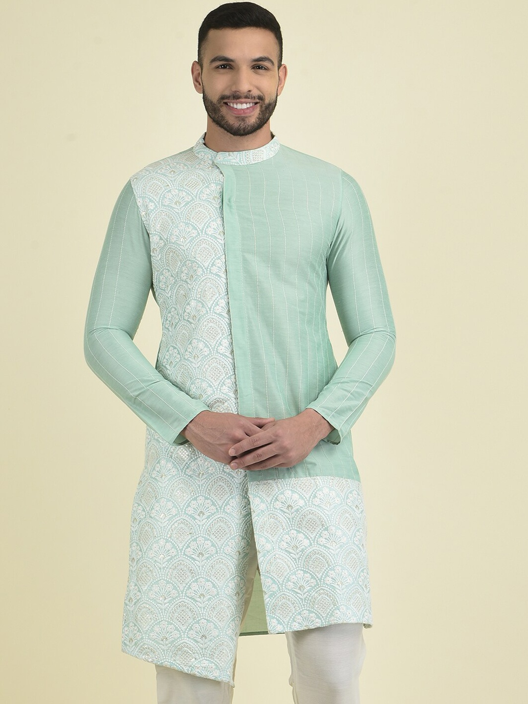 

HOUSE OF DEYANN Men Ethnic Motifs Embroidered Kurta with Pyjamas, Green