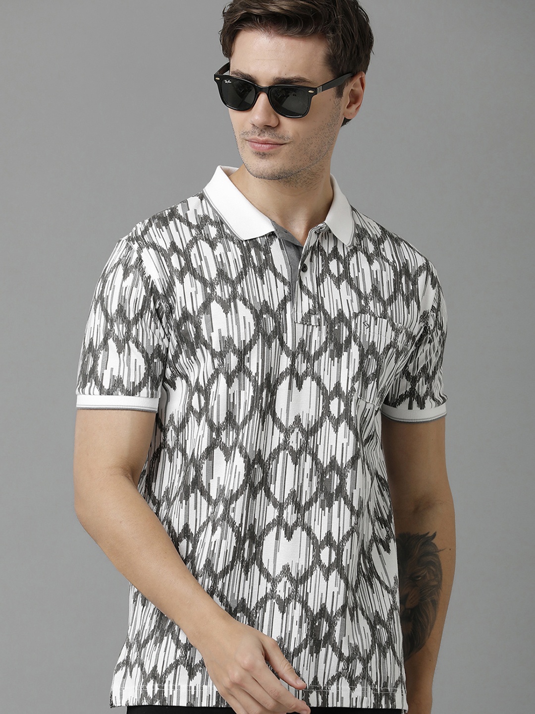 

Classic Polo Men Printed Polo Collar Slim Fit T-shirt, Grey