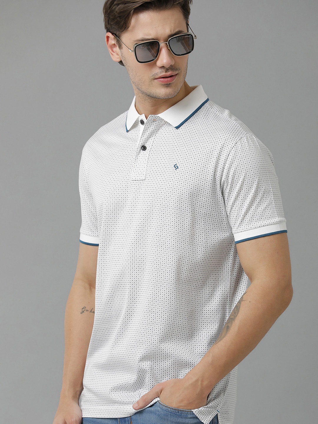 

Classic Polo Men Printed Polo Collar Cotton T-shirt, White