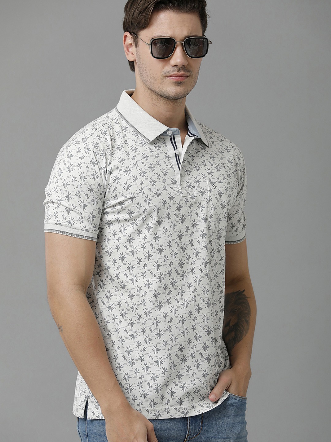 

Classic Polo Men Tropical Printed Polo Collar Cotton T-shirt, White