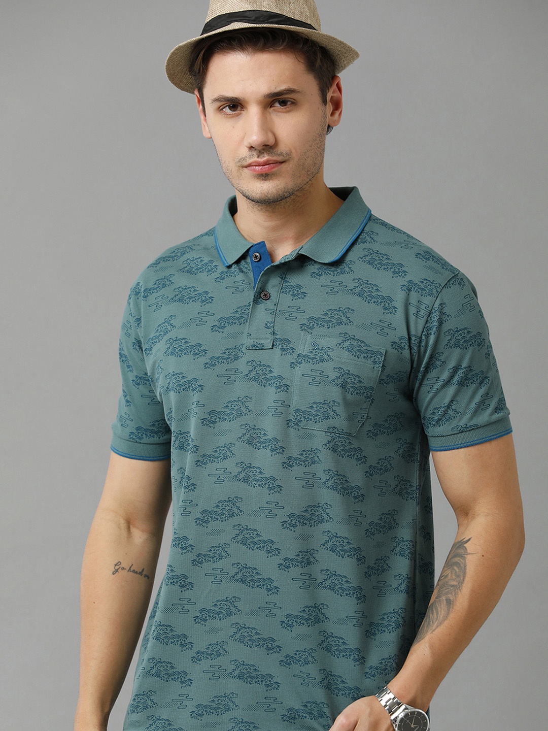 

Classic Polo Men Conversational Printed Polo Collar Cotton T-shirt, Green