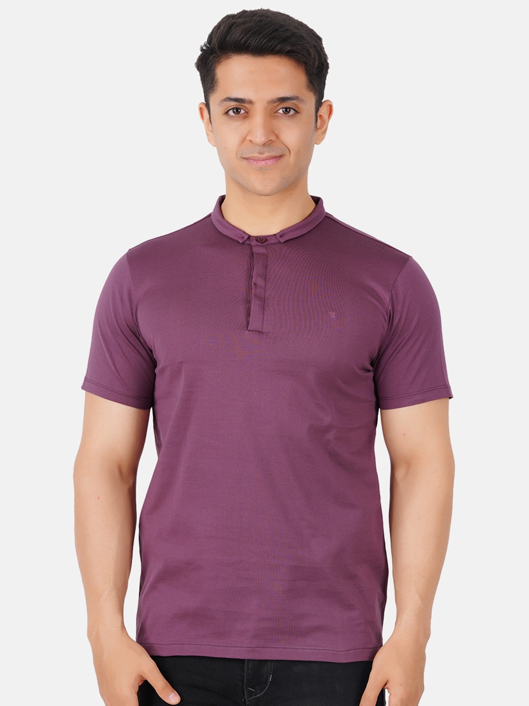 

Ramraj Men Violet Henley Neck Cotton T-shirt