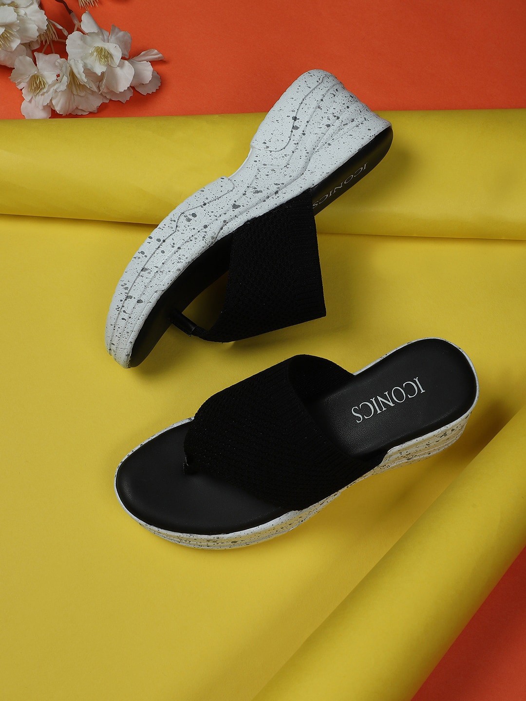 

ICONICS Canvas Open Toe Wedges, Black