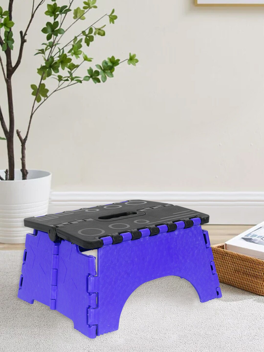 

prettykrafts Blue & Black Textured Folding Step Stool