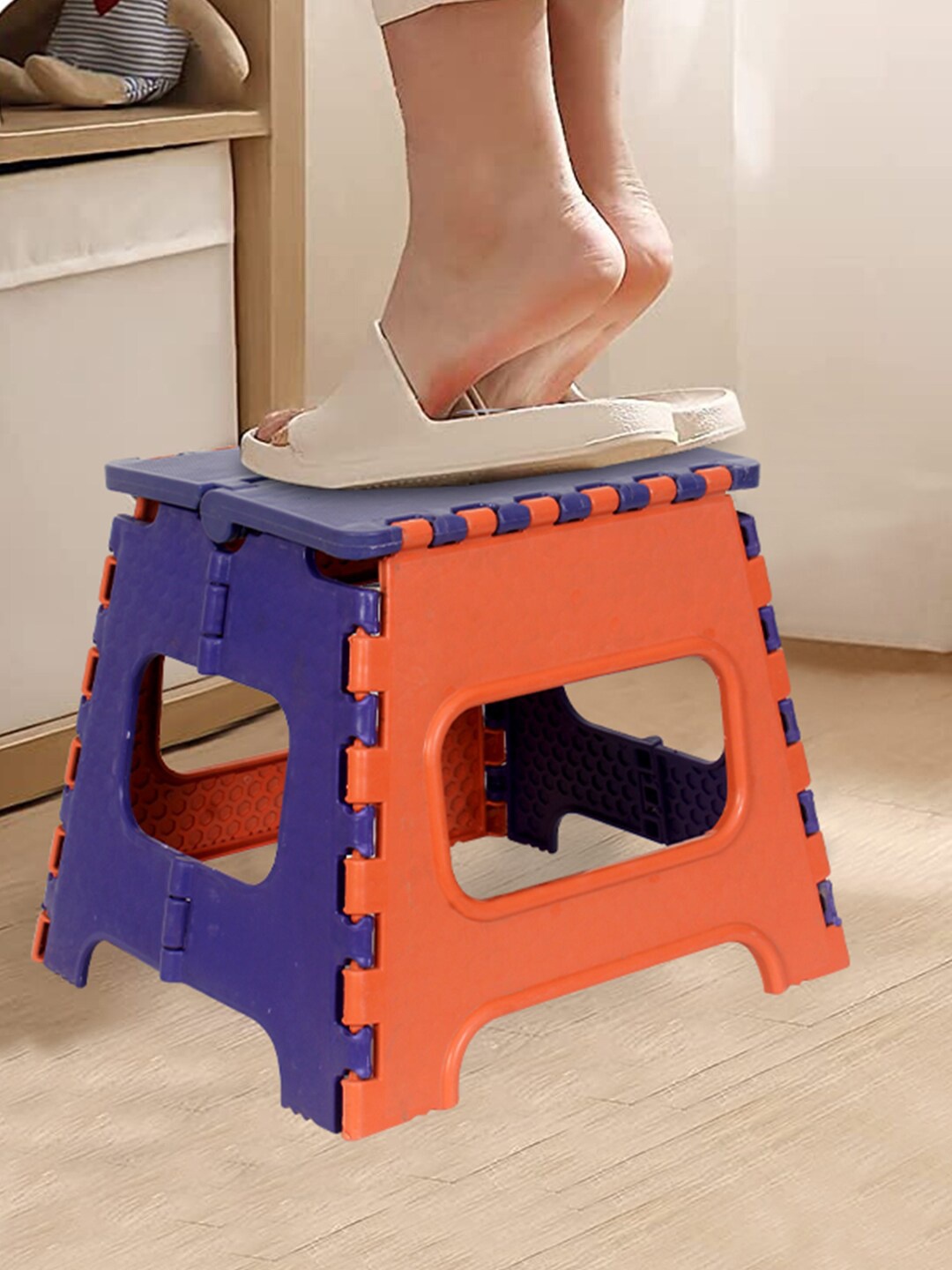 

prettykrafts Orange & Blue Colourblocked Folding Stool