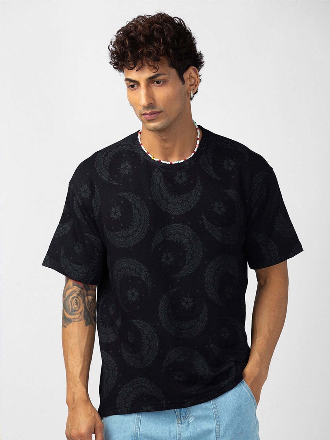 

VASTRADO Men Printed Oversize Cotton T-shirt, Black