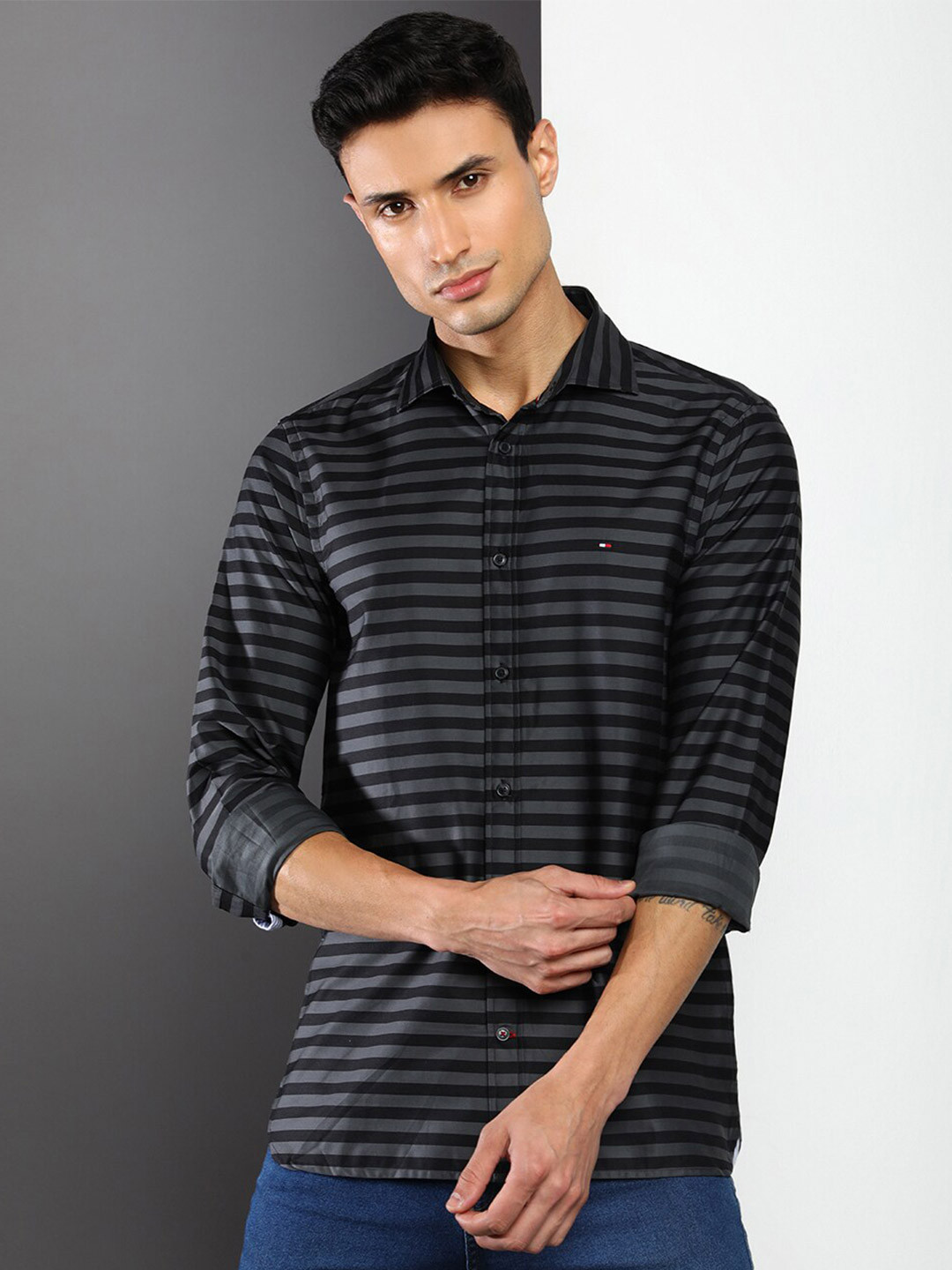 

Tommy Hilfiger Men Slim Fit Horizontal Striped Casual Cotton Shirt, Black