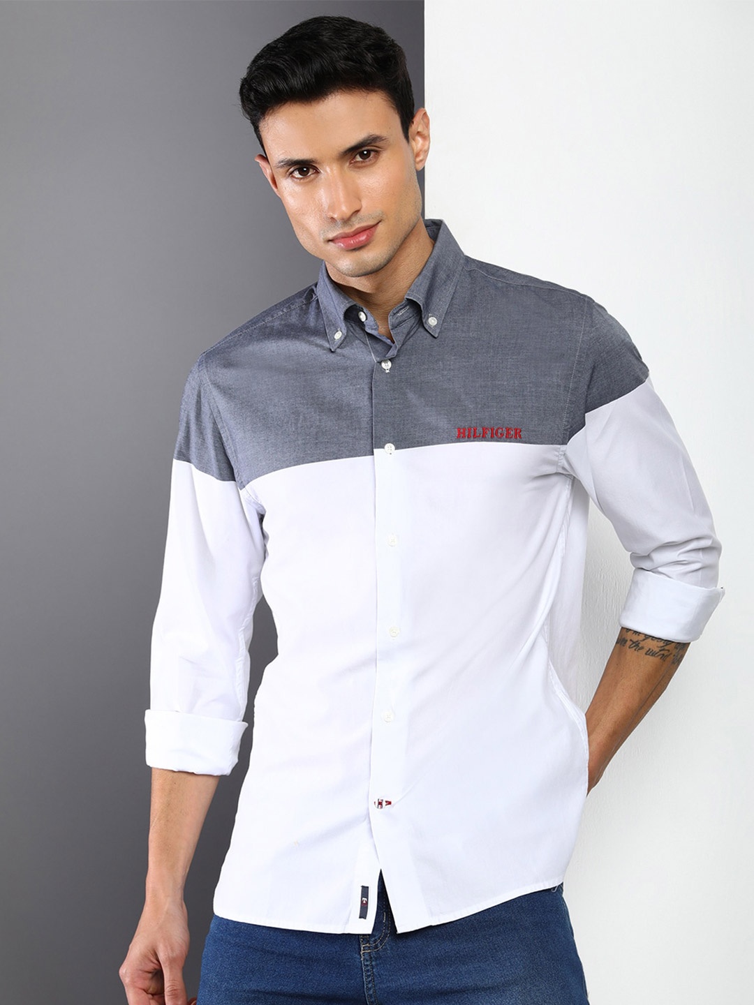 

Tommy Hilfiger Men Colourblocked Casual Cotton Shirt, White