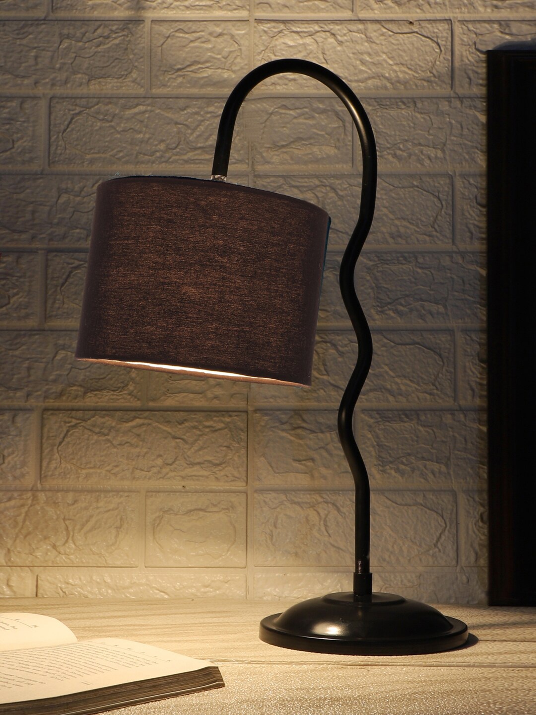 

Devansh Black Textured Cotton Zig Zag Curvy Table Lamp With Iron Base