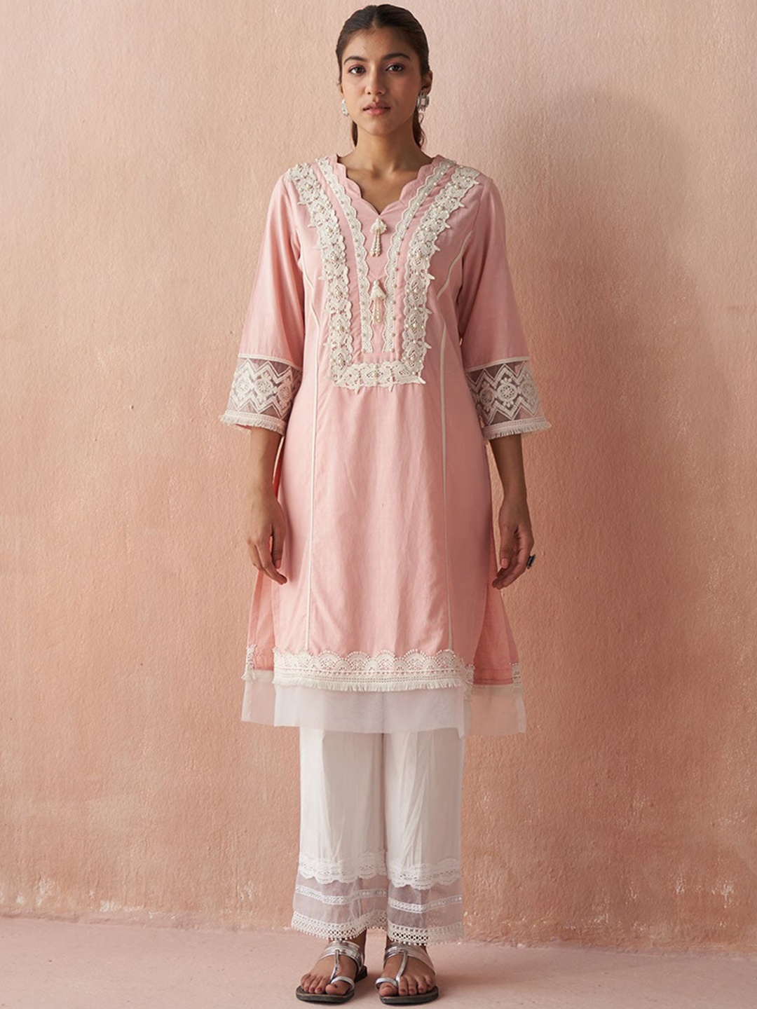 

Lakshita Women Ethnic Motifs Yoke Design Kurta With Lace Detail, Pink