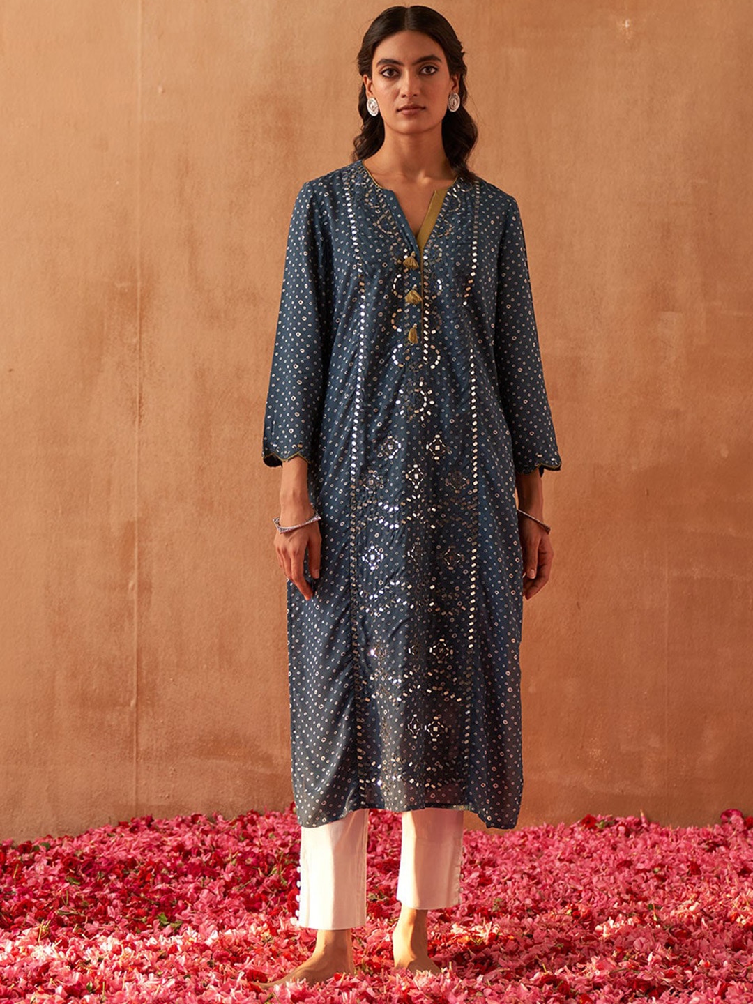 

Lakshita Women Bandhani Printed Mirror Work Indie Prints Kurta, Blue