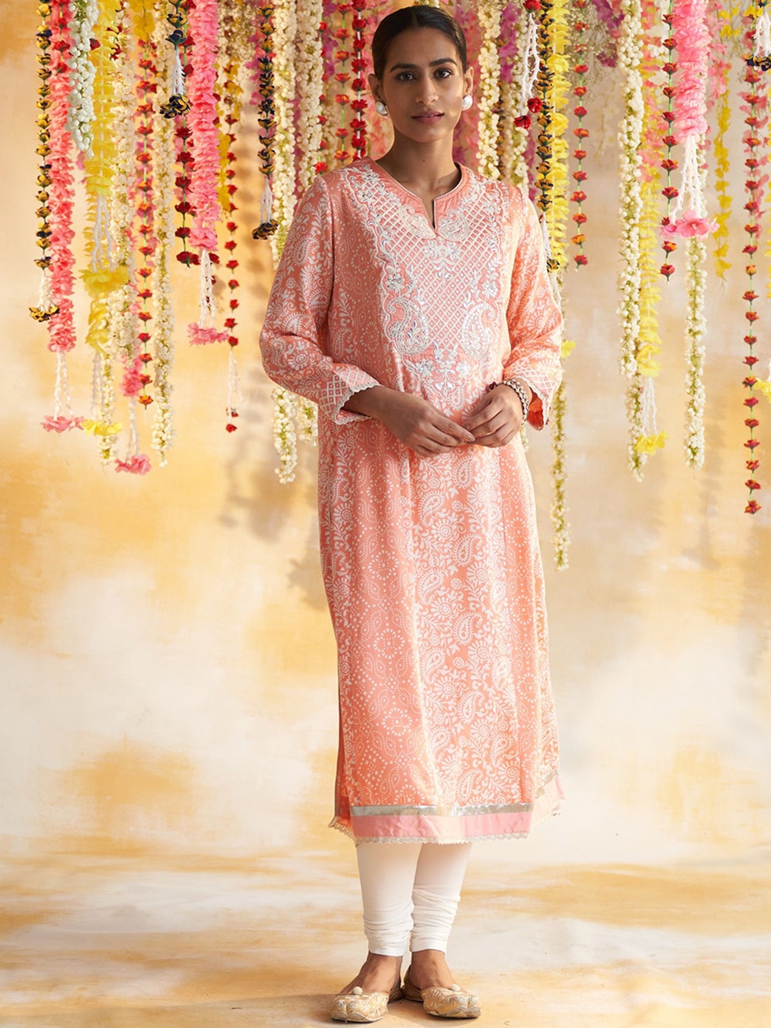 

Lakshita Embroidered Long Sleeves Straight Kurta, Peach