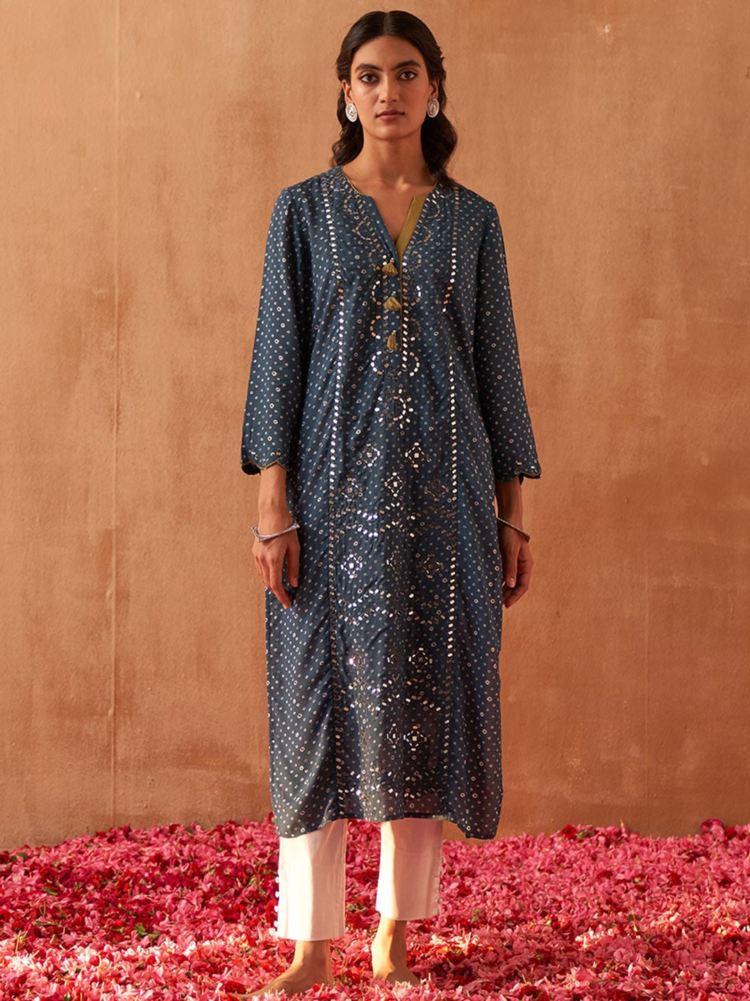 

Lakshita Women Bandhani Printed Mirror Work Indie Prints Kurta, Blue