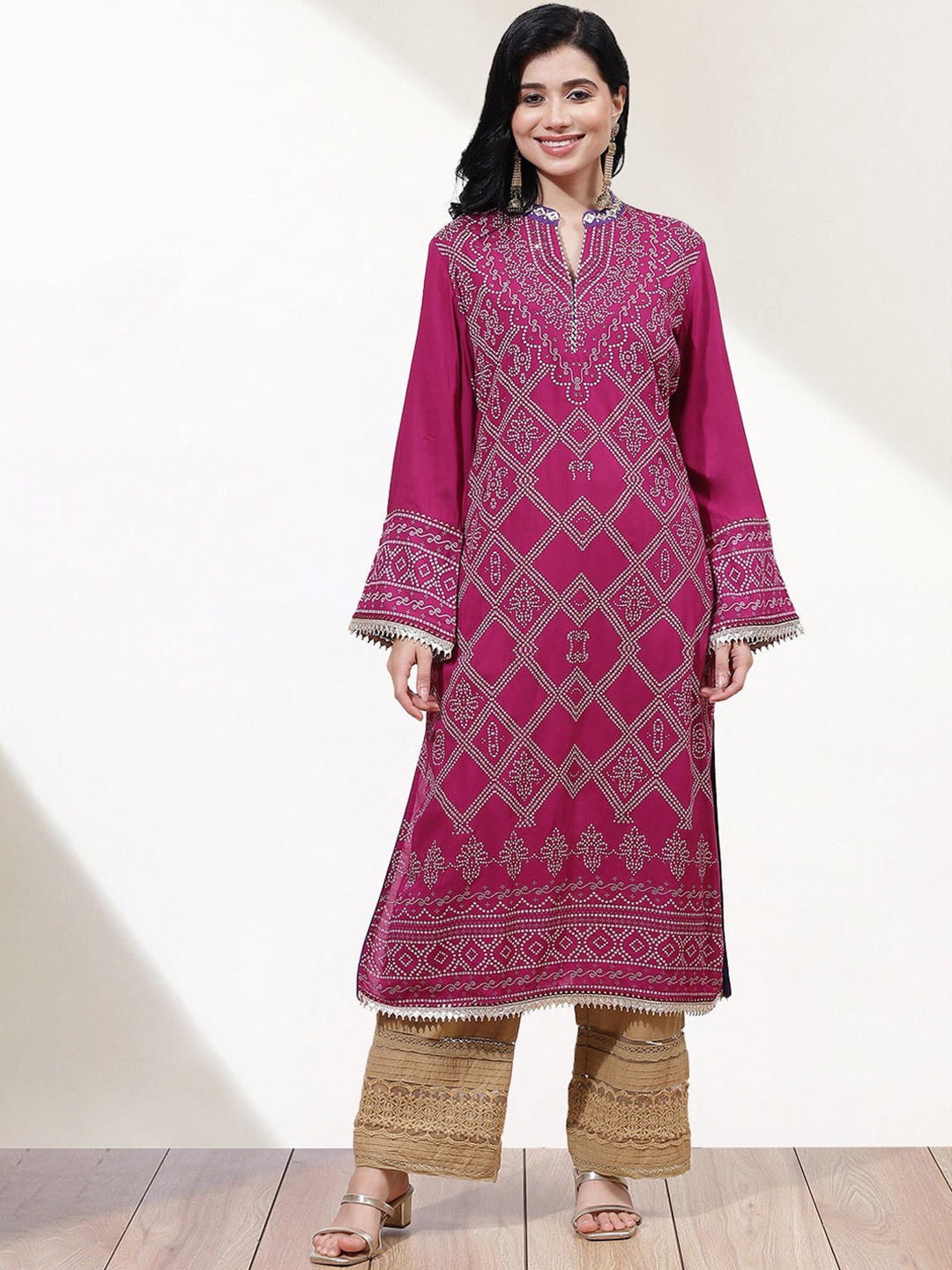

Lakshita Women Plus Size Ethnic Motifs Printed Kurta, Maroon